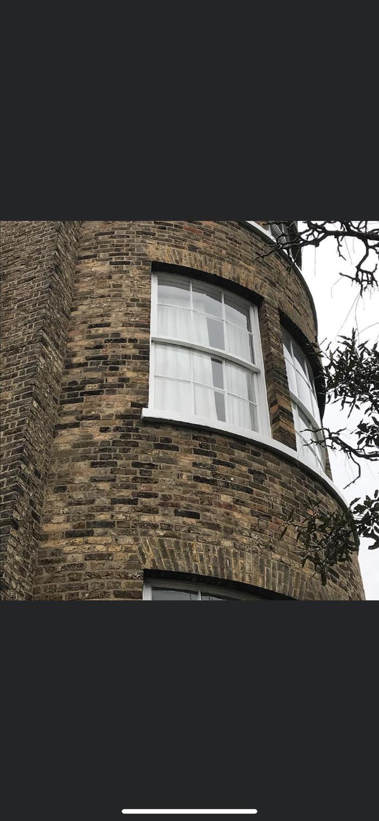 Curved sash window restoration image